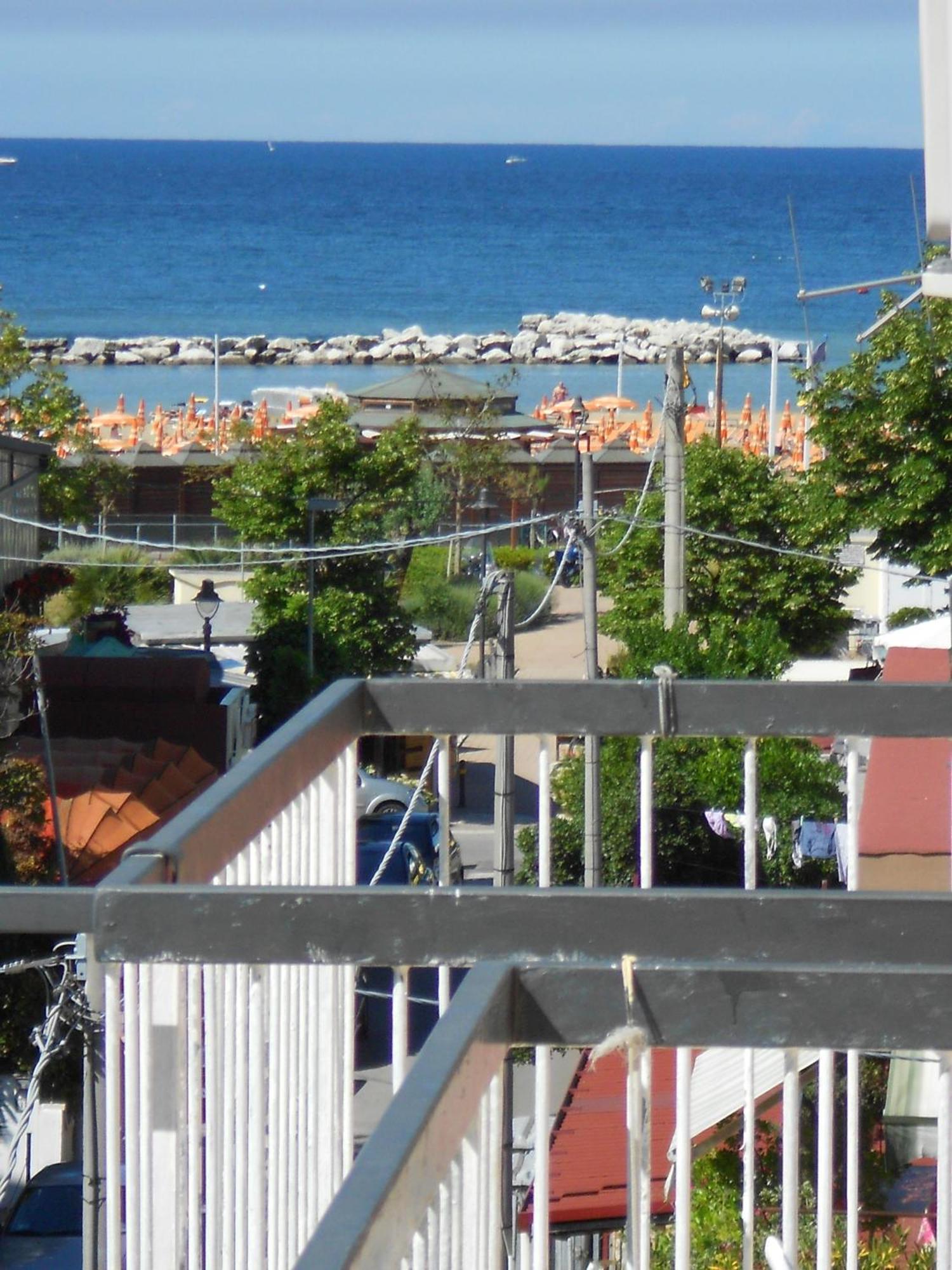 Hotel Ottavia Rimini Exterior photo