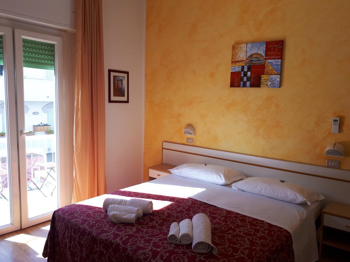 Hotel Ottavia Rimini Exterior photo